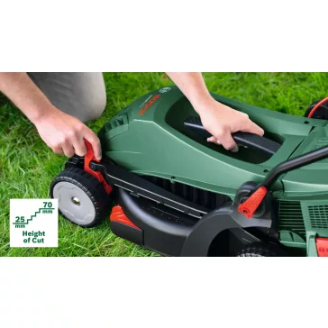 BOSCH 06008A6501 UniversalRotak 37-555 Fűnyíró