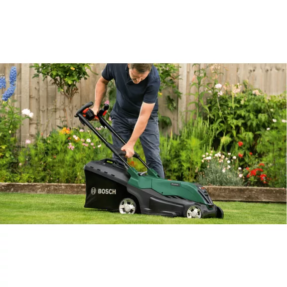 BOSCH 06008B9F02 AdvancedRotak 36V-40-650 Akkus fűnyíró (2x4.0Ah)