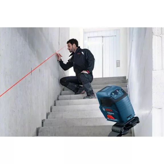 BOSCH 0601063L00 GLL 2-10 Vonallézer + 3 db 1,5-V-LR6 (AA)