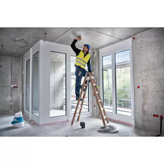 BOSCH 0601066M00 GCL 2-50 G zöld Kombilézer + RM 10 Tartó + 4 db 1,5 V-os LR6 (AA)