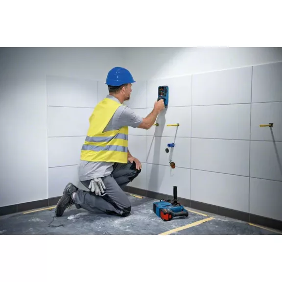 BOSCH 0601081600 D-tect 200 C Falszkenner + 4xAA elemek + elem adapter + USB-C Kábel + csuklópánt + zsák + kartondoboz