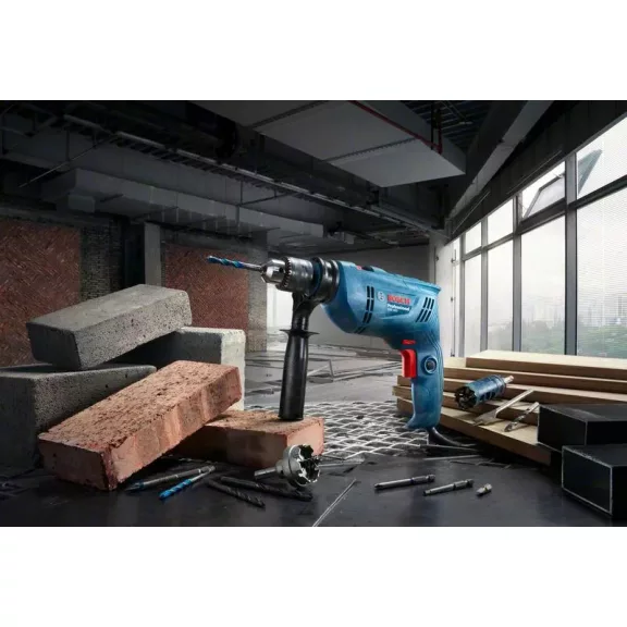 BOSCH 06011A0321 GSB 600 Ütvefúrógép (100 részes tartozékszettel)