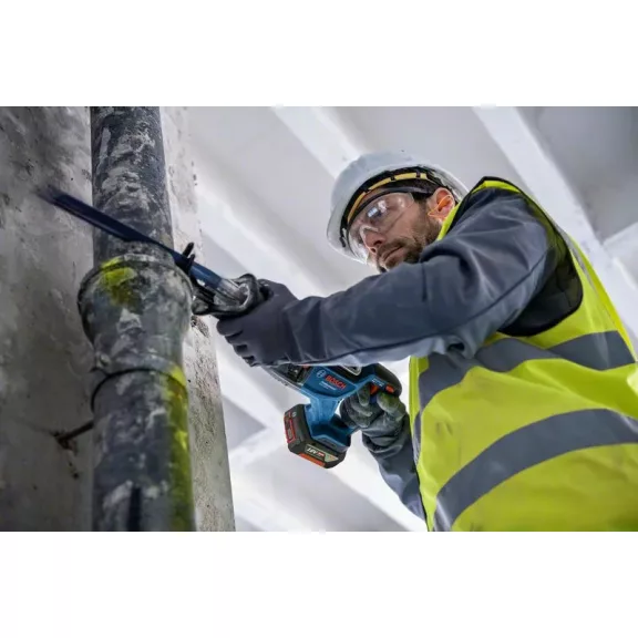 BOSCH 06016C0020 GSA 185-LI Akkus szablyafűrész (akku és töltő nélkül) kartondobozban