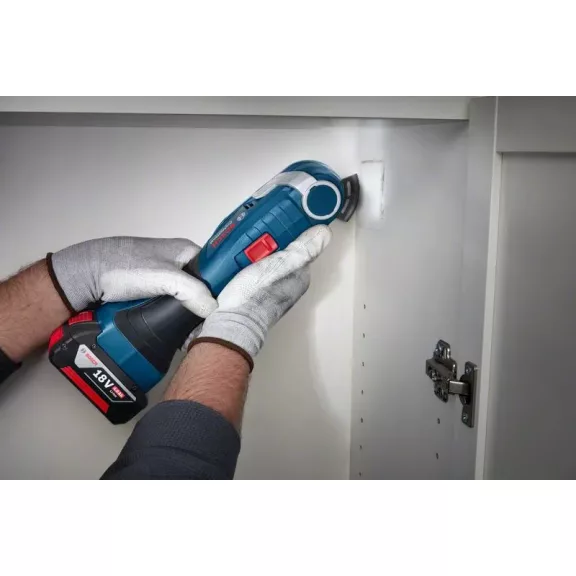 BOSCH 06018G2020 GOP 185-LI Akkus multifunkcionális vágószerszám (akku és töltő nélkül, 1x PAIZ 32 APB) kartondobozban