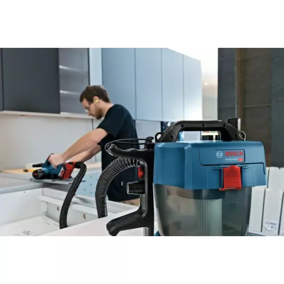 BOSCH 06019C6302 GAS 18V-10 L Akkus porszívó görgőkkel (akku és töltő nélkül)
