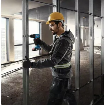   BOSCH 06019K3003 GSR 185-LI Akkus fúrócsavarozó akku és töltő nélkül szerszámkofferben