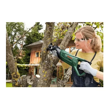   BOSCH 06033A7001 PSA 700 E Szablyafűrész + 3 részes fűrészlap készlet