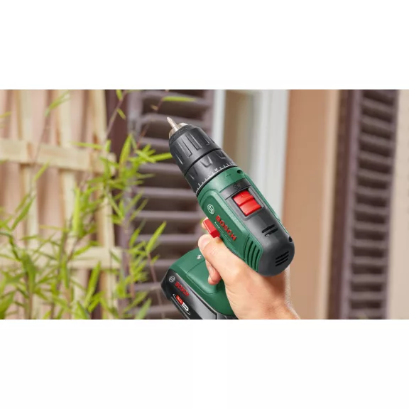 BOSCH 06039D8005 Easydrill 18V-40  Akkus fúrócsavarozó (2x 2,0Ah) + AL18V-20