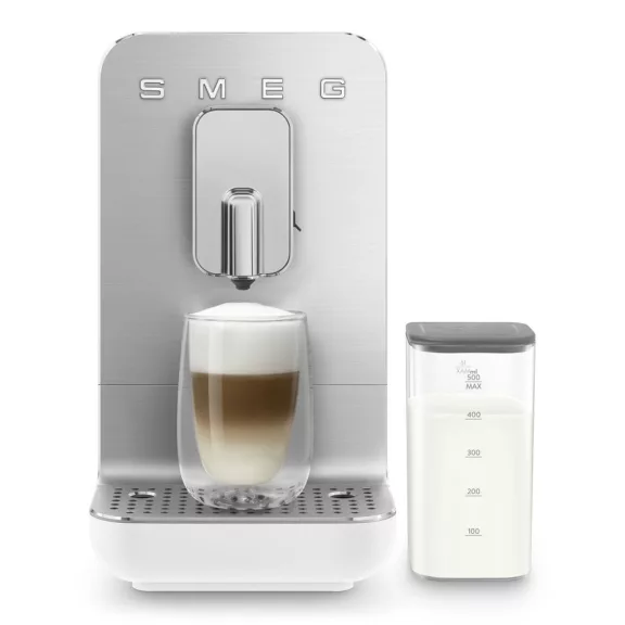 SMEG AUTOMATA KÁVÉFŐZŐ, Collezione design, tejhabosító funkció, cappuccino/latte macchiato funkció, matt fehér