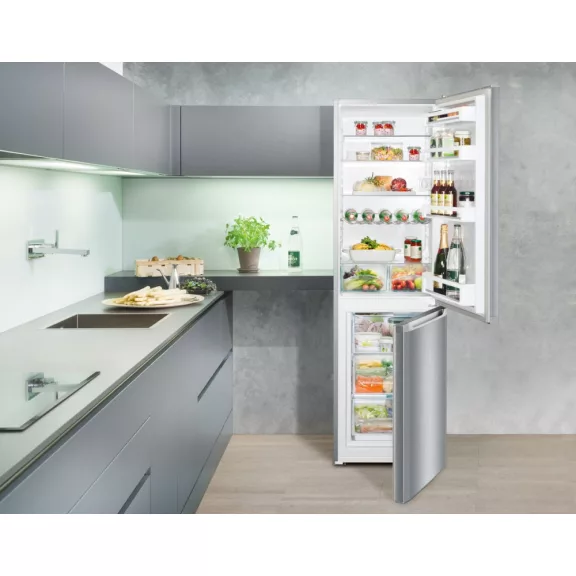 LIEBHERR Cuele 331 Szabadonálló kombinált alulfagyasztós hűtőszekrény | Silver