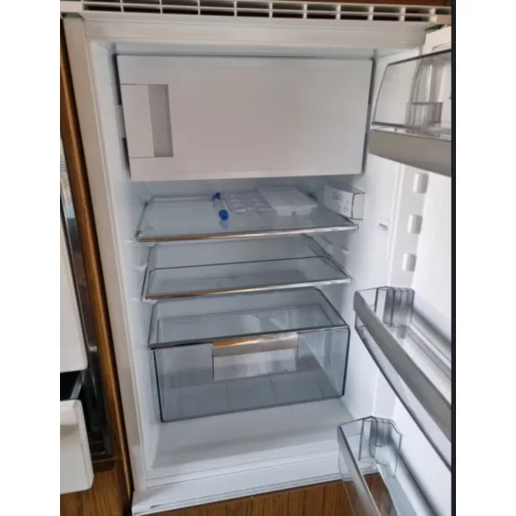 Electrolux EK158SRWE Beépíthető hűtőszekrény | 140l | 88.5 cm magas | 54.8 cm széles