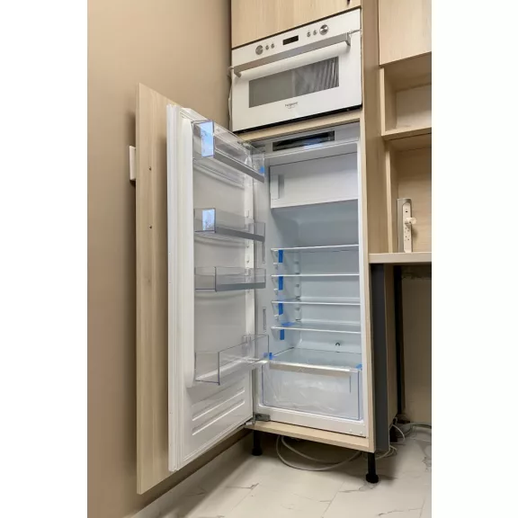Electrolux Novamatic EKI1710.3R Beépíthető hűtőszekrény | 214 l | 126.5 cm magas | 54.7 cm széles