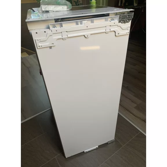 Electrolux IK243SR Beépíthető hűtőszekrény | OptiSpace | 214 l | 126.5 cm magas | 54.7 cm széles