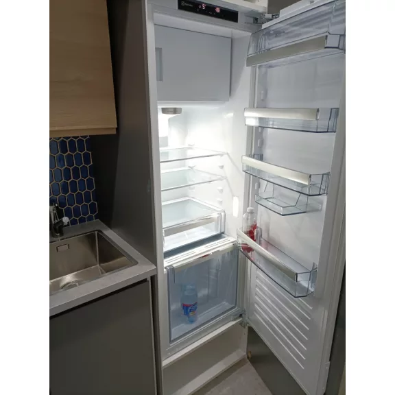 Electrolux IK283SAR Beépíthető hűtőszekrény | DynamicAir | 262 l | 152.3 cm magas | 54.7 cm széles