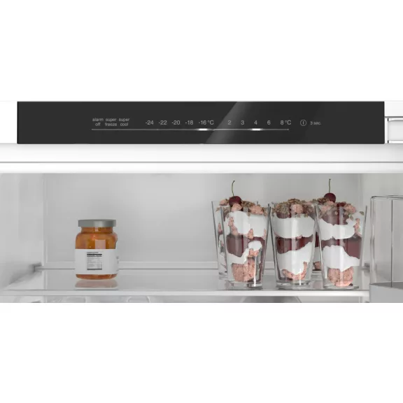 BOSCH KIN96ADC0 Serie|6 Beépíthető kombinált alulfagyasztós hűtőszekrény
