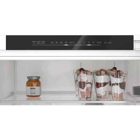 BOSCH KIN96VFD0 Serie|4 Beépíthető kombinált alulfagyasztós hűtőszekrény