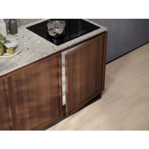 Electrolux LYB2AE82S Beépíthető fagyasztószekrény | 90l | Fehér | 82 cm