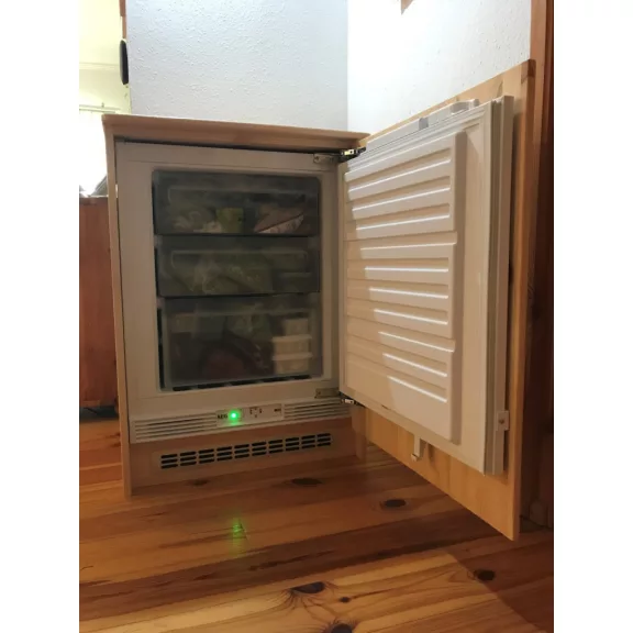 AEG OAB7N82EF Beépíthető fagyasztószekrény | No Frost | 85 l | Fehér | 82 cm